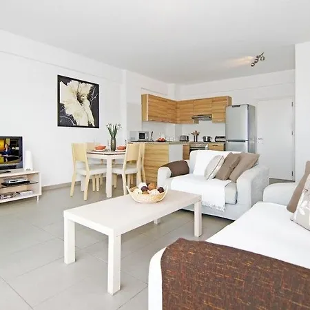 Kia, Luxury 5bdr 4* Protaras